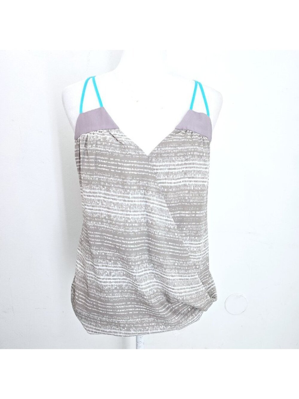 NWT Express Light Grey Strappy Relaxed Fit Surplice Racerback Tank Top Women XS